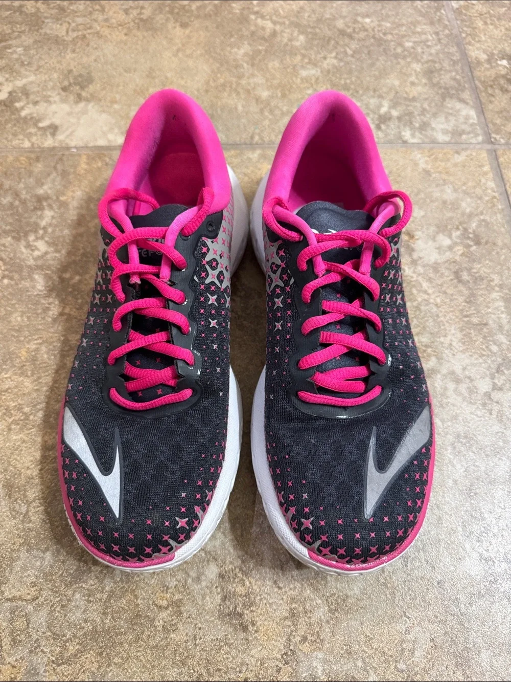 Brooks Gray & Pink Running Shoes